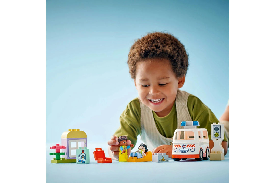 LEGO DUPLO Ambulance & Driver 10447