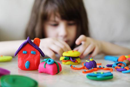 7 Ways to Help Develop Fine Motor Skills in Children
