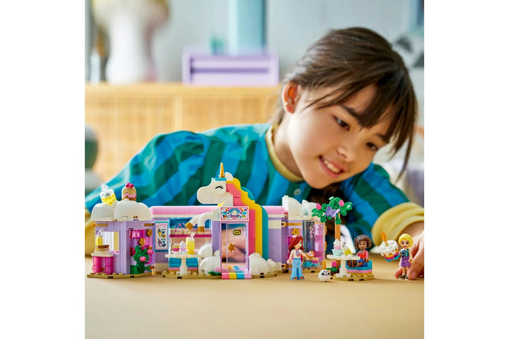 Lego-Friends-Unicorn-Dream-Cafe 42684-kidzstuffonline