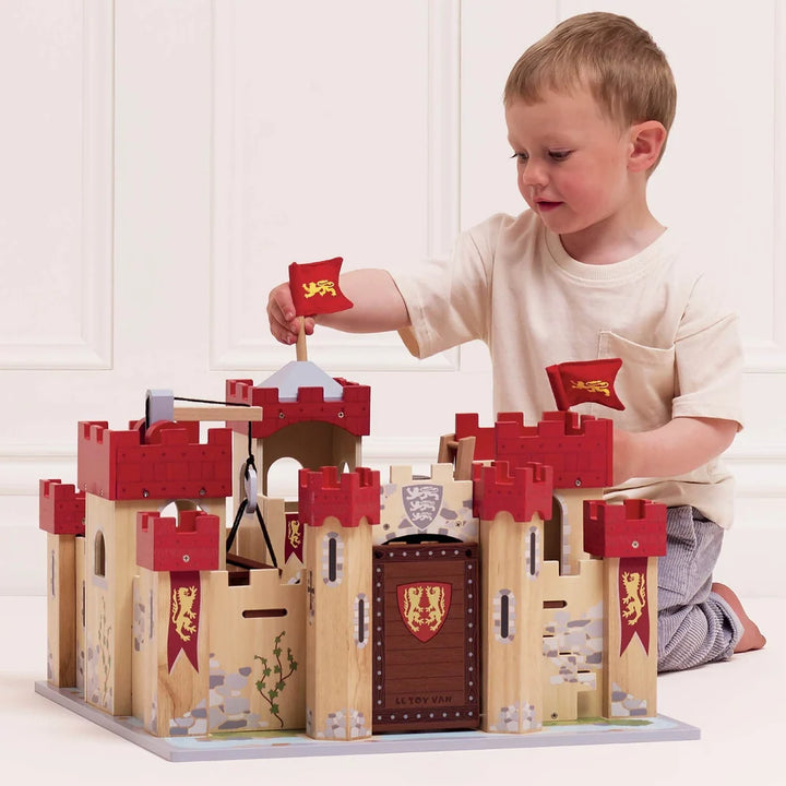 Lion Heart Castle Le toy Van wooden toy child playing