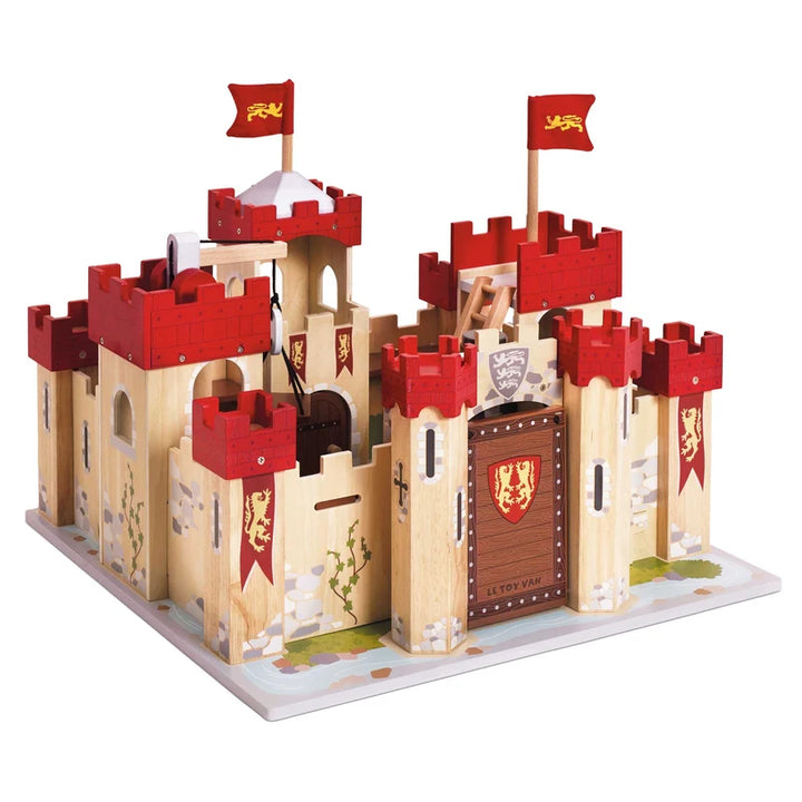 Lion Heart Castle Le toy Van wooden toy
