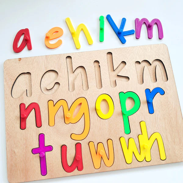 Lowercase Māori Alphabet Peg Puzzle
