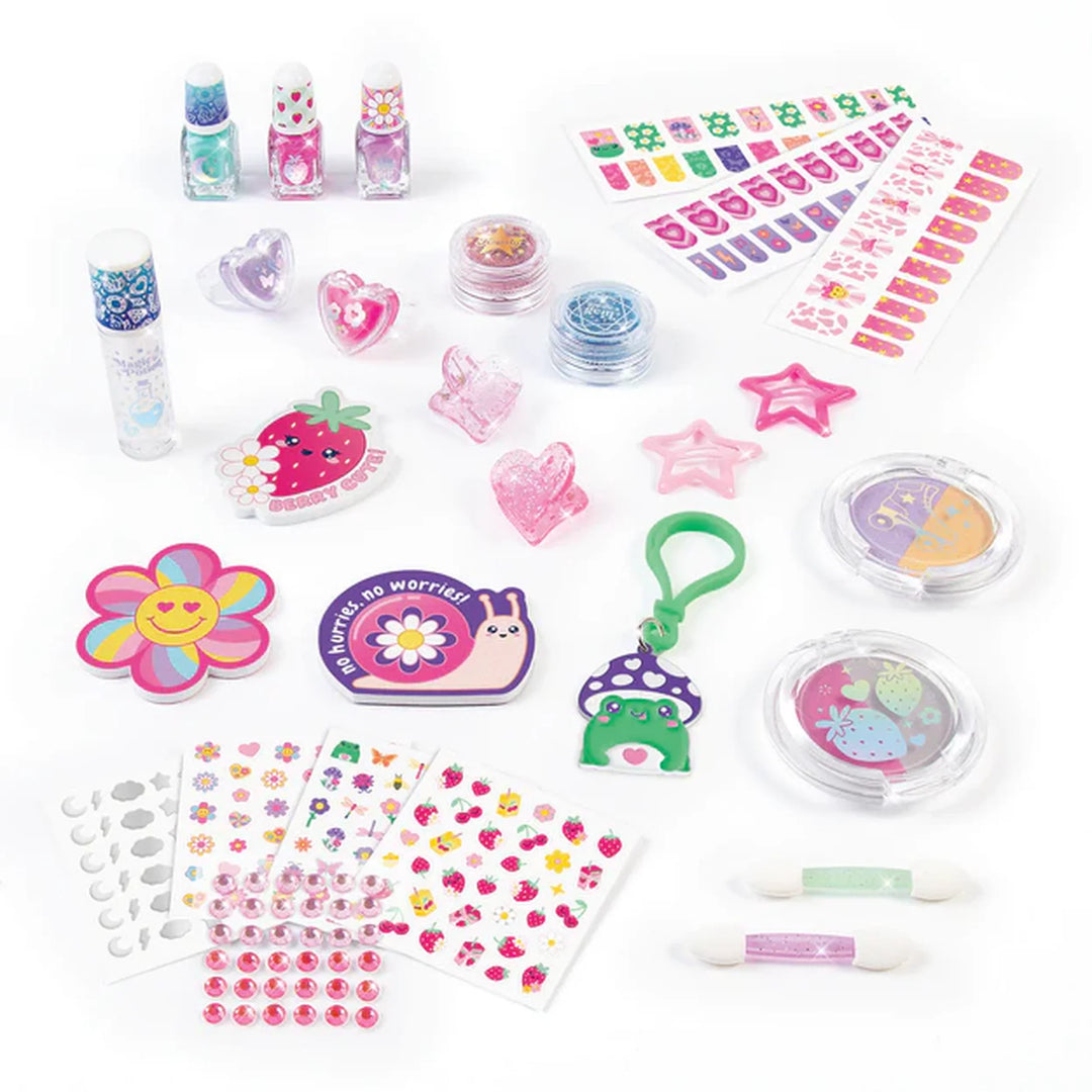 Make It Real Just Beyoutiful Mega Cosmetic Set contents