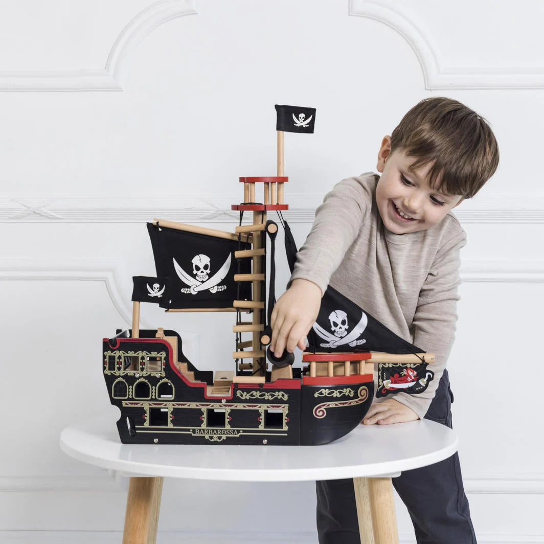 Barbarossa Pirate ship le Toy Van Wooden child playing