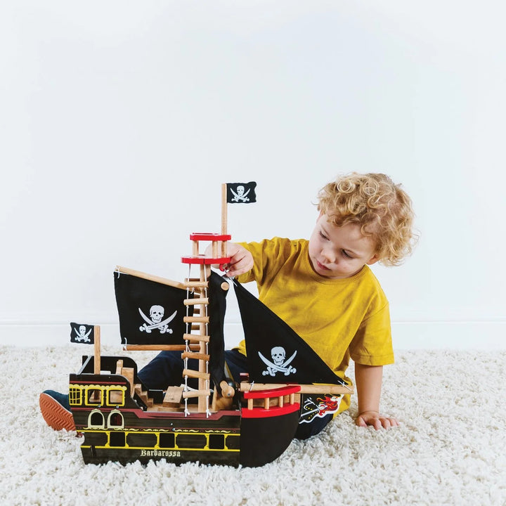 Barbarossa Pirate ship le Toy Van Wooden fun toy for 2-5 year old