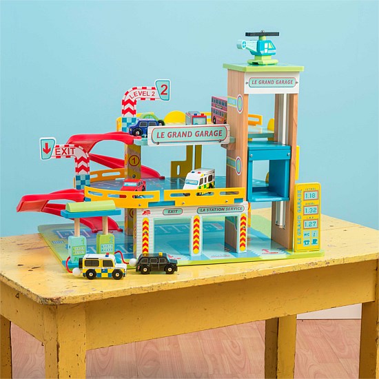 le-toy-van-le-grand-garage-wooden-toy