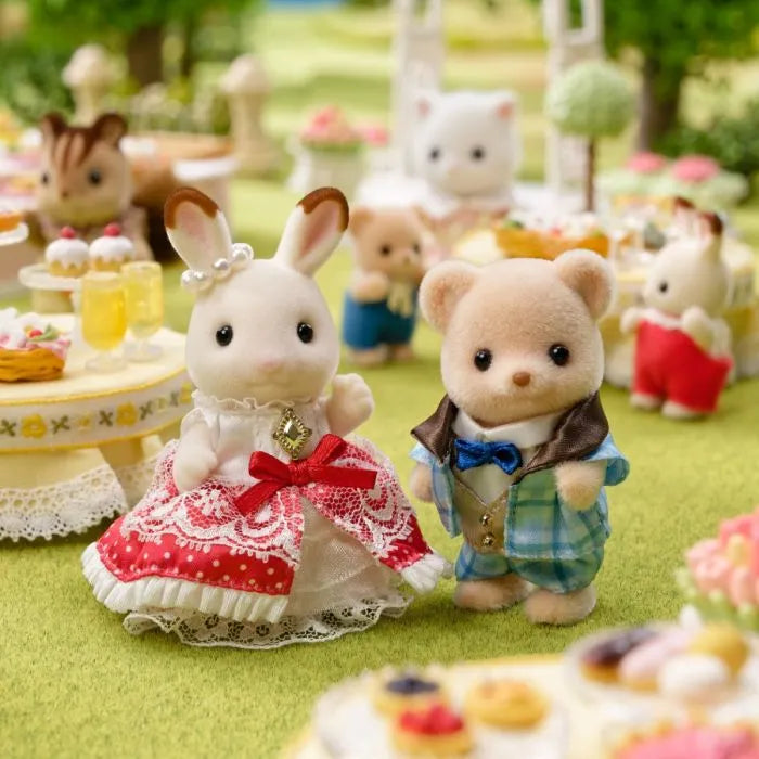 Sylvanian Families Anniversary Friends Set - Freya & Theo