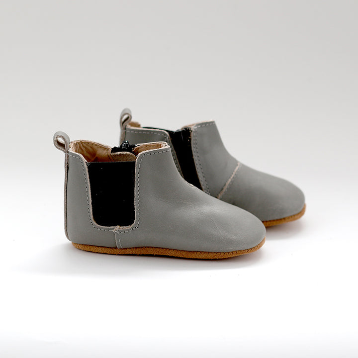 Wander Boots Grey Chelsea Boot