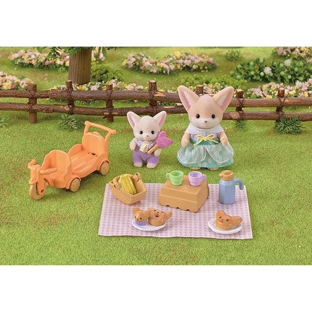 Sylvanian Families Sunny Picnic Set Fennec Fox Sister and Baby