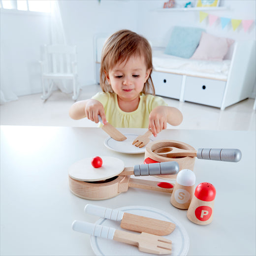 kidz-stuff-online - Hape Cook and serve set